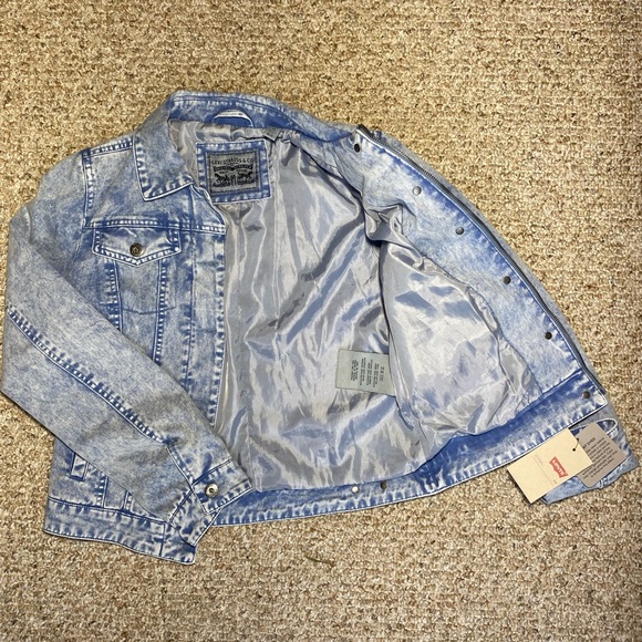 * Brand New * Levi’s lined Jean jacket - Picture 9 of 11